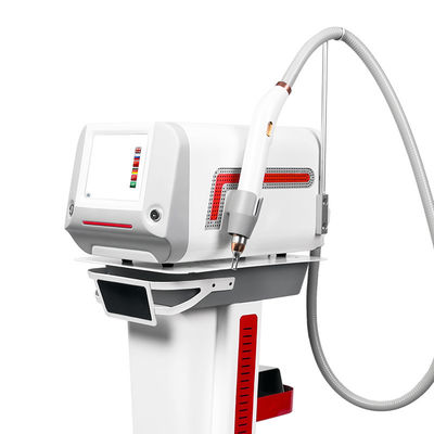Desktop Q Switch Nd Yag Laser Machine do usuwania tatuaży Carbon Peeling Odmłodzenie skóry twarzy